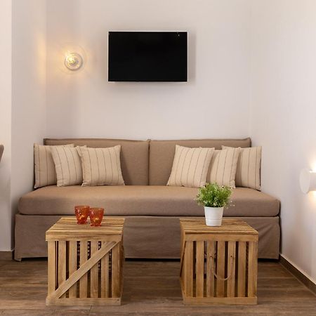 To Rantevou Tis Alykis Rooms & Apartments Kímolos エクステリア 写真