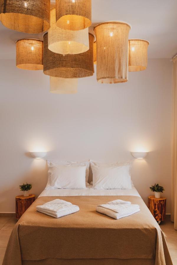 To Rantevou Tis Alykis Rooms & Apartments Kímolos エクステリア 写真